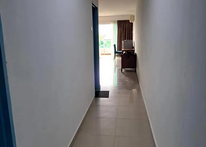Marina Island Laguna1-304